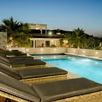 Aqua Sea Relais, Luxury & Pool Вьесте