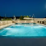 Aqua Sea Relais, Luxury & Pool Вьесте