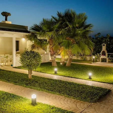 Aqua Sea Relais, Luxury & Pool Апартаменты *