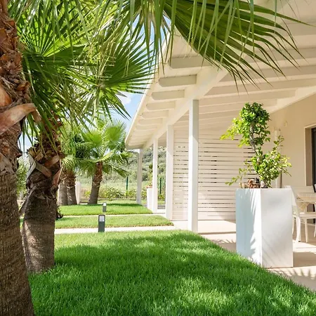 Apartment Aqua Sea Relais, Luxury & Pool