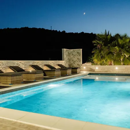 Aqua Sea Relais, Luxury & Pool Apartment Vieste